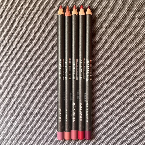 Ultra Fine Lip Liner - Picture 2 of 2